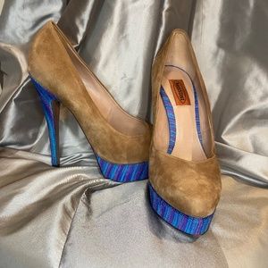 Missoni pumps size 38.5 (us size 8)